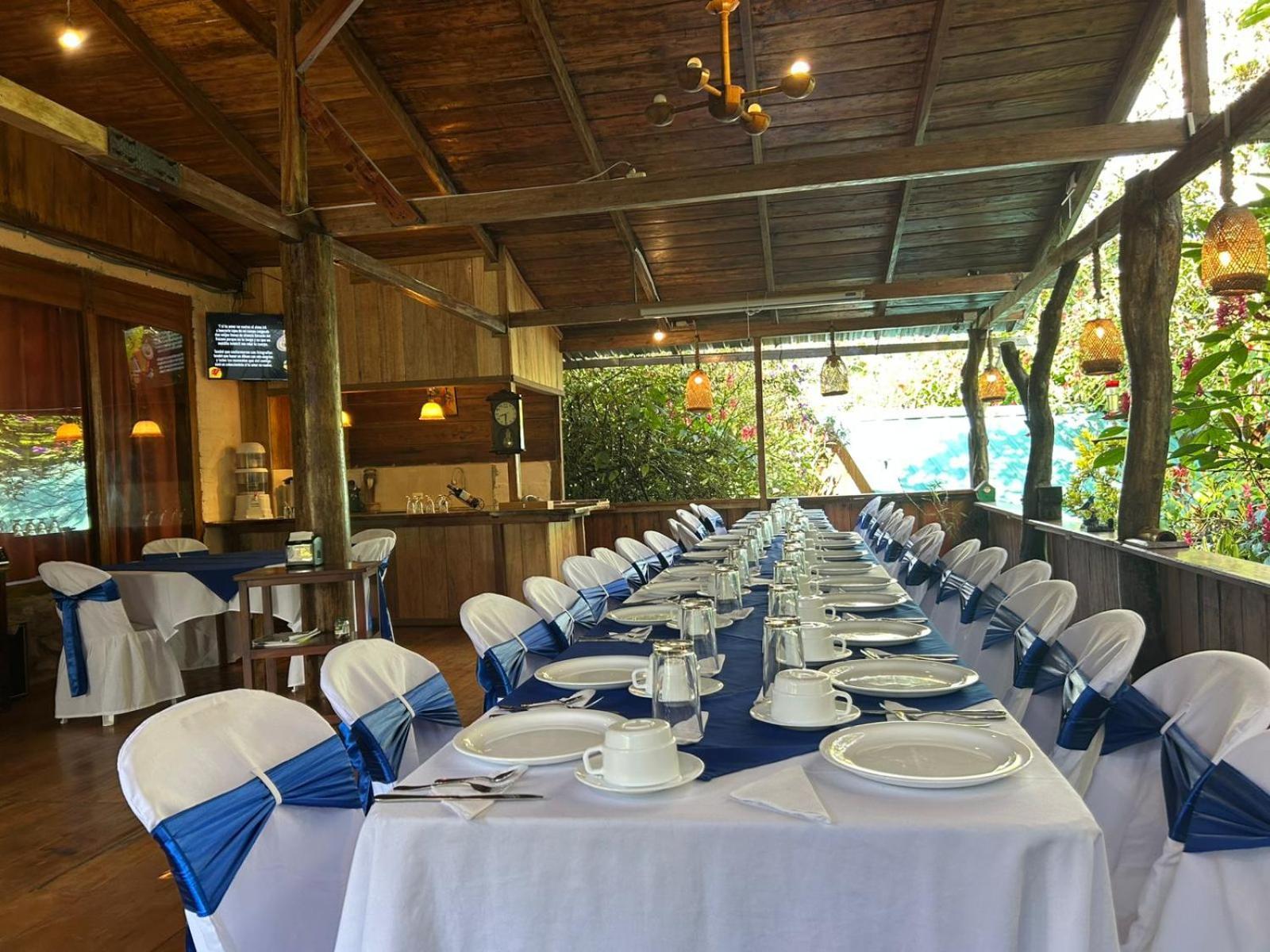 Hosteria Los Cedros De 민도 외부 사진