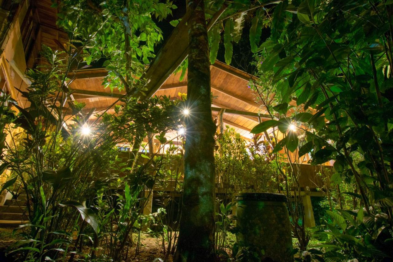 Hosteria Los Cedros De 민도 외부 사진